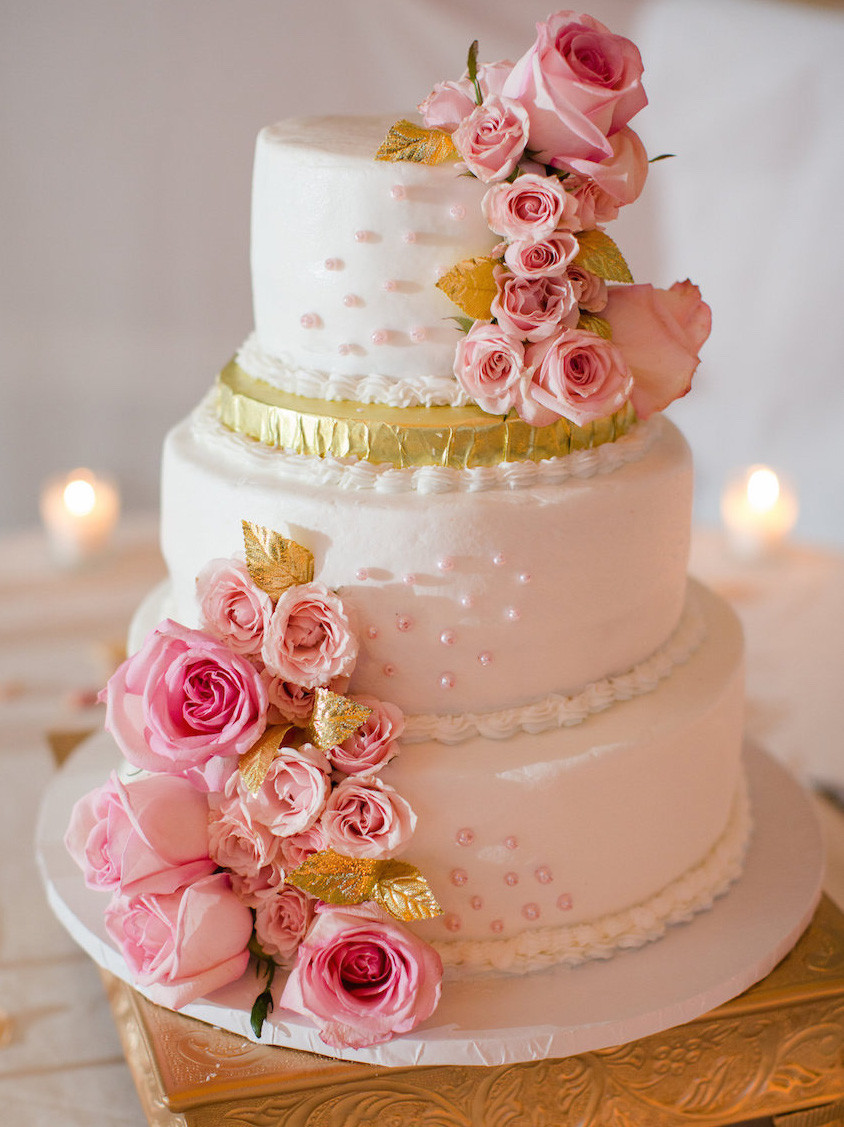 Pictures Of Small Wedding Cakes
 Wedding Cake Ideas Small e Two and Three Tier Cakes