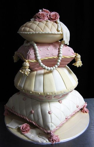 Pillow Wedding Cakes
 Mais de 1000 ideias sobre Pillow Cakes no Pinterest