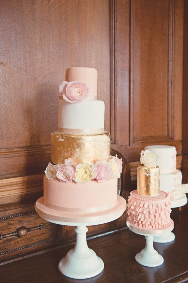 Pink And Gold Wedding Cakes
 Pink and gold wedding cakes