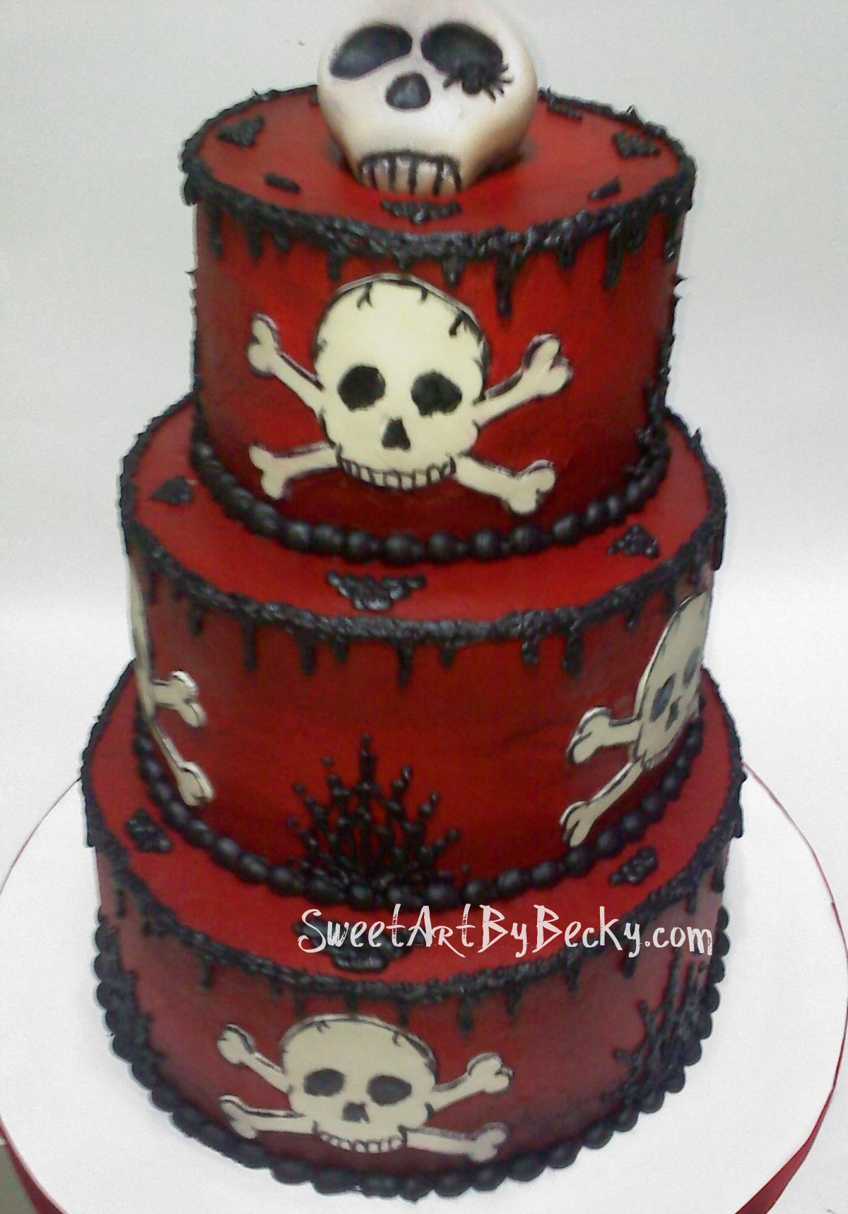 Pirate Wedding Cakes
 25 Wedding cakes with skulls