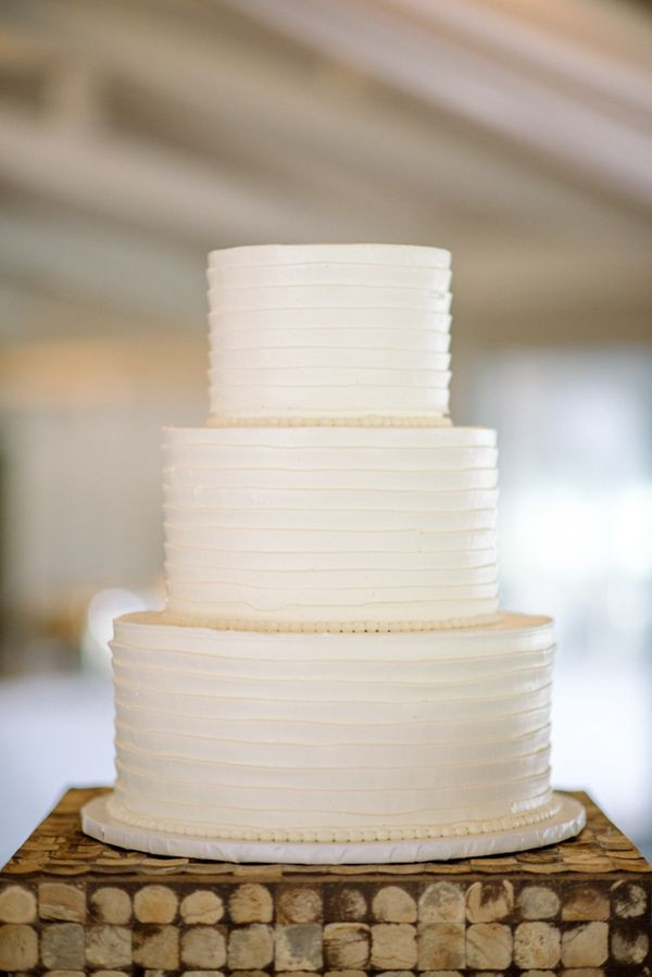 Plain White Wedding Cake
 25 best ideas about Plain wedding cakes on Pinterest