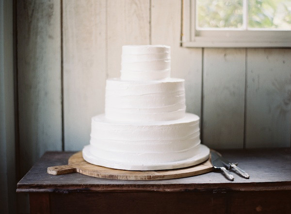 Plain White Wedding Cake
 Rustic Archives Page 10 of 21 ce Wed