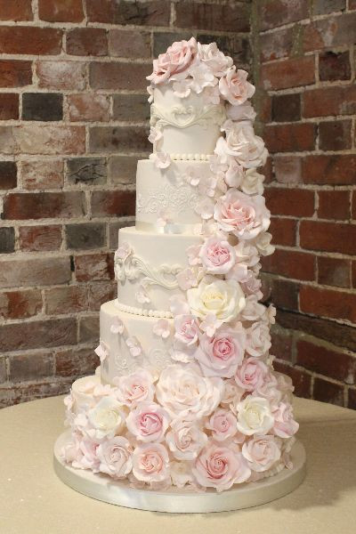 Popular Wedding Cakes
 popular wedding cake flavors 2017
