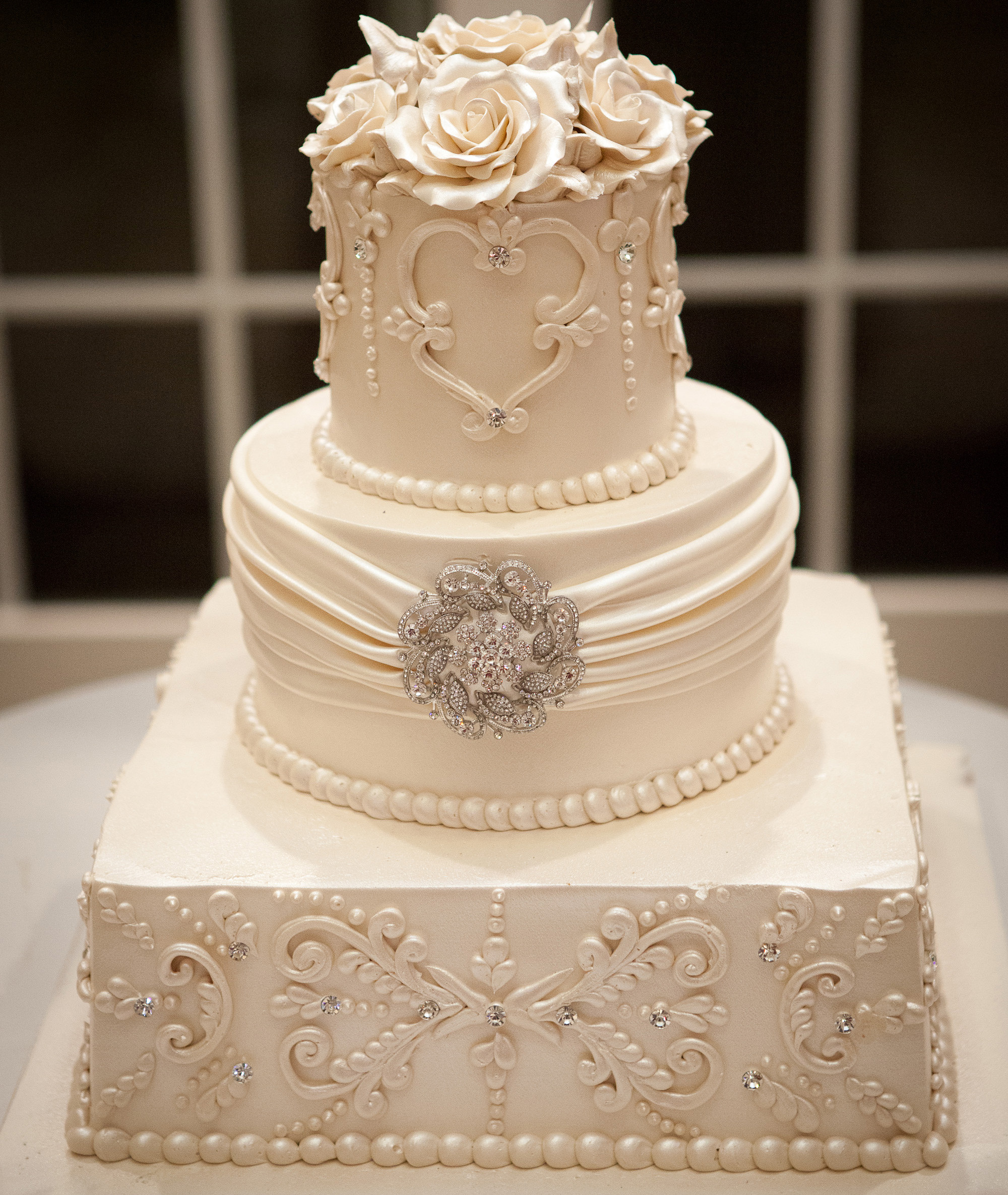 Popular Wedding Cakes
 Wedding Cakes