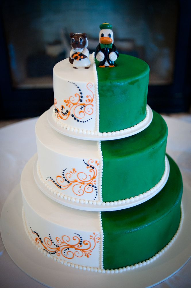 Portland Wedding Cakes
 Oregon State Beaver bride & Oregon Duck groom hahaha