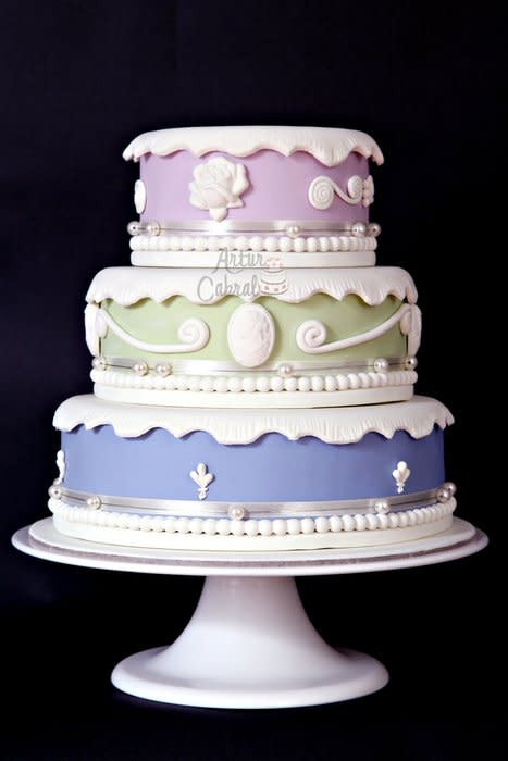 Portos Bakery Wedding Cakes
 Vintage is Back cake by Artur Cabral Home Bakery