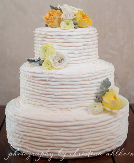 Preserving Wedding Cakes
 How to Preserve Your Top Wedding Cake Tier Serendipity