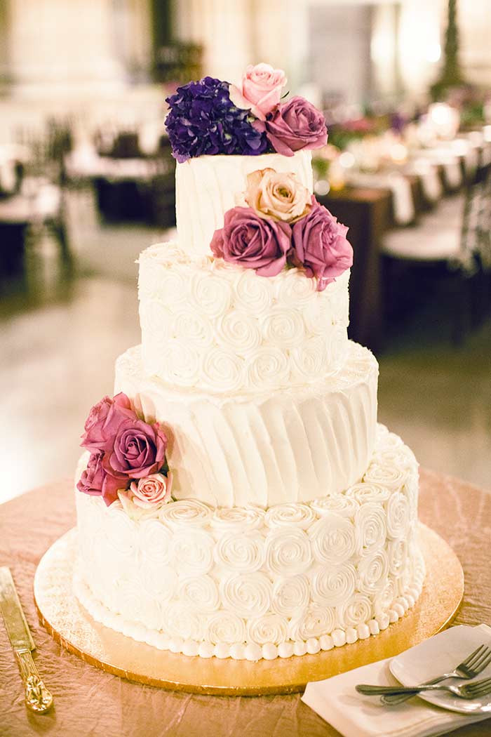 Pretty Wedding Cakes
 20 Pretty Wedding Cakes With Flowers Modern Wedding