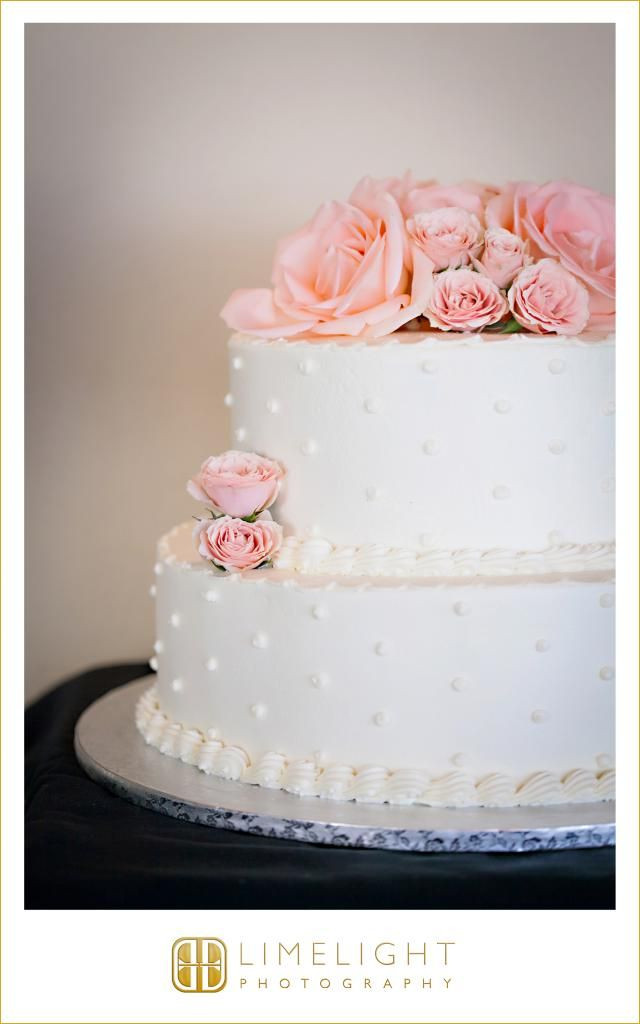 Publix Bakery Wedding Cakes
 Jackson s Bistro Wedding White Cake with Pink Flowers