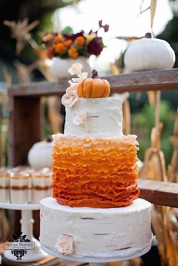 Pumpkin Wedding Cake
 20 Rustic Country Wedding Cakes for The Perfect Fall Wedding