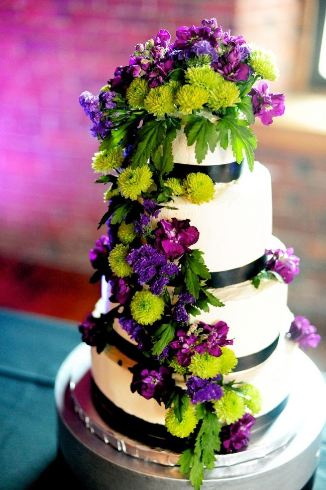 Purple And Green Wedding Cakes
 Purple and lime green wedding cakes idea in 2017
