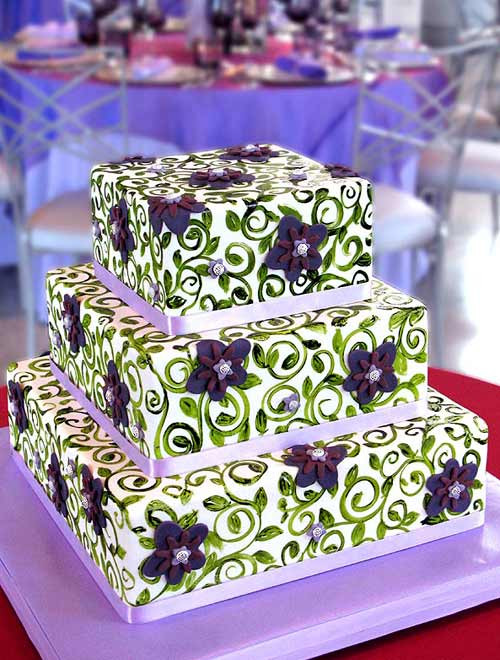 Purple And Green Wedding Cakes
 Stunning Purple Wedding Cake Designs