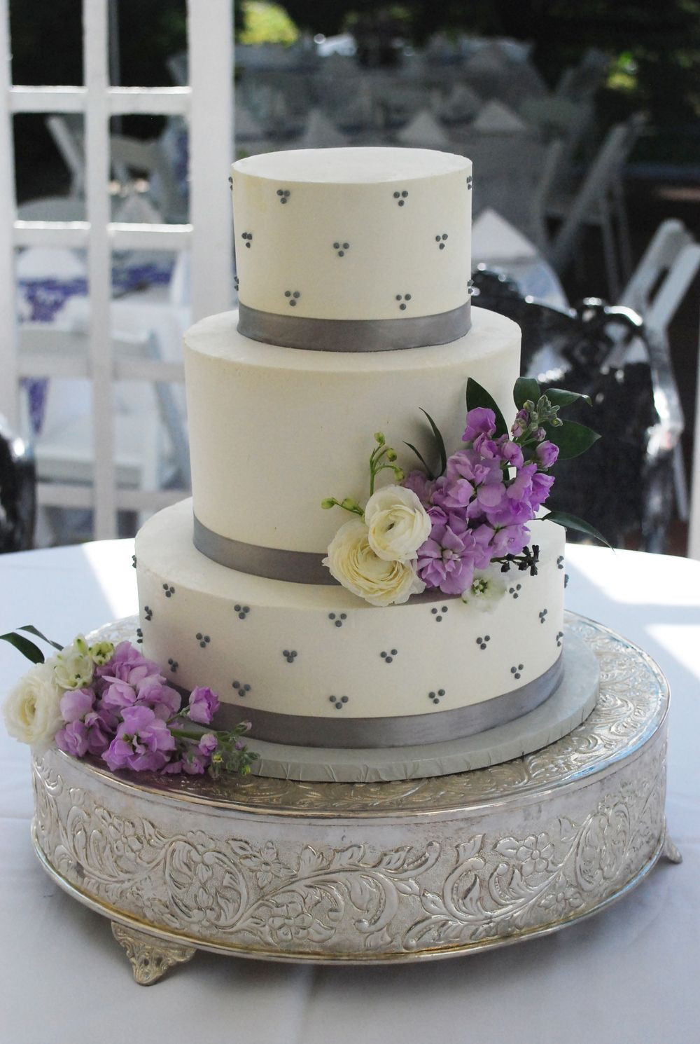 Purple And Grey Wedding Cakes
 Purple Grey Wedding Cake Ideas and Designs