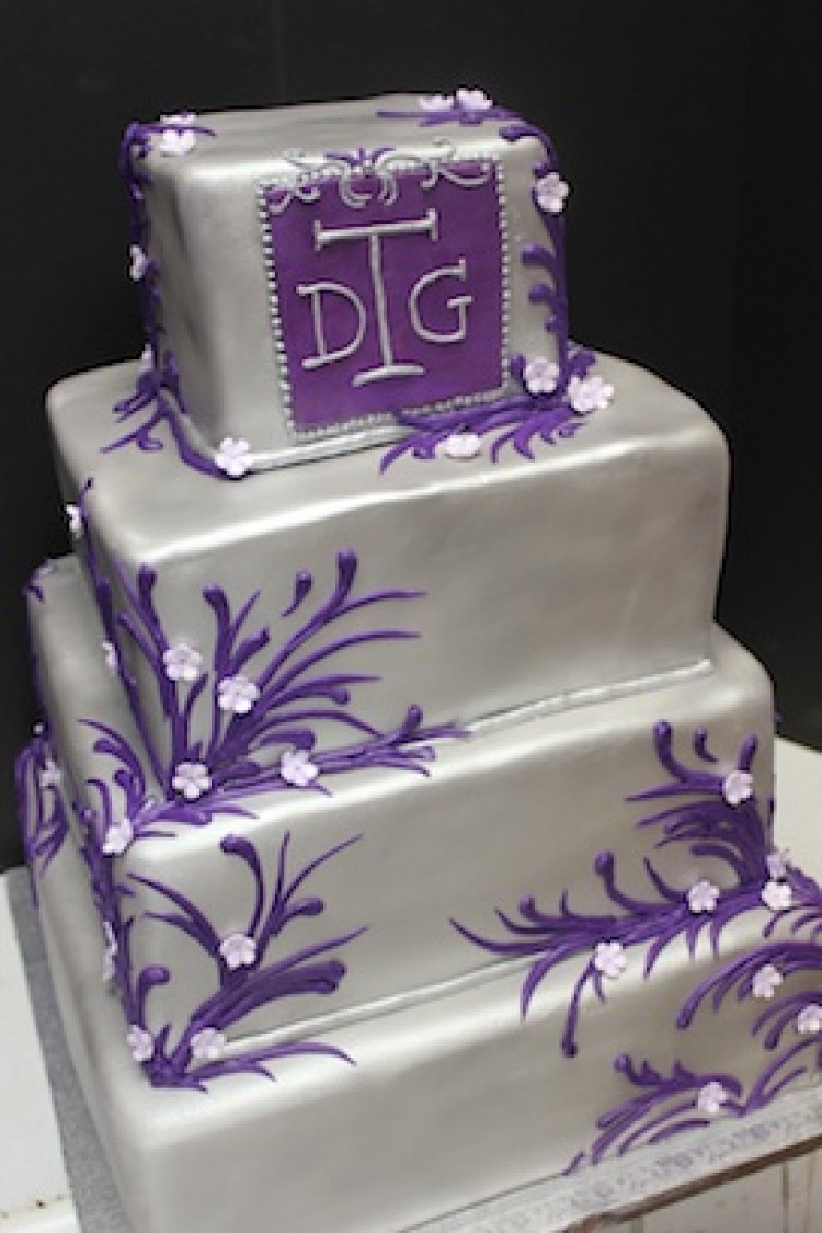 Purple And Silver Wedding Cakes
 Purple And Silver Fancy Wedding Cake