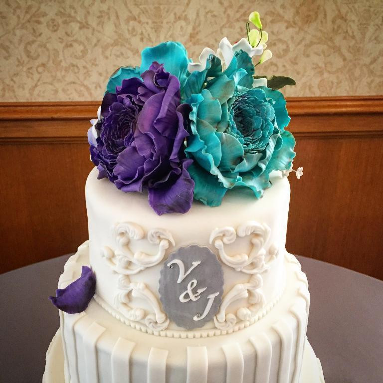 Purple And Teal Wedding Cakes
 You have to see Purple and Teal Wedding Cake by redgbee