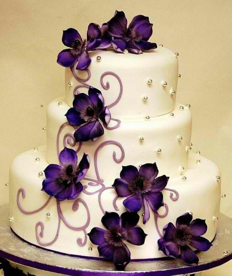 Purple And White Wedding Cakes
 Royal Wedding Theme Try Purple Wedding Cakes Wedding