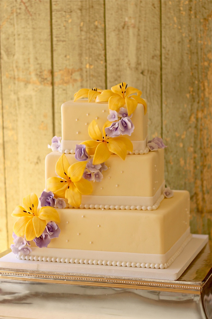 Purple And Yellow Wedding Cake
 Purple and yellow wedding cakes idea in 2017
