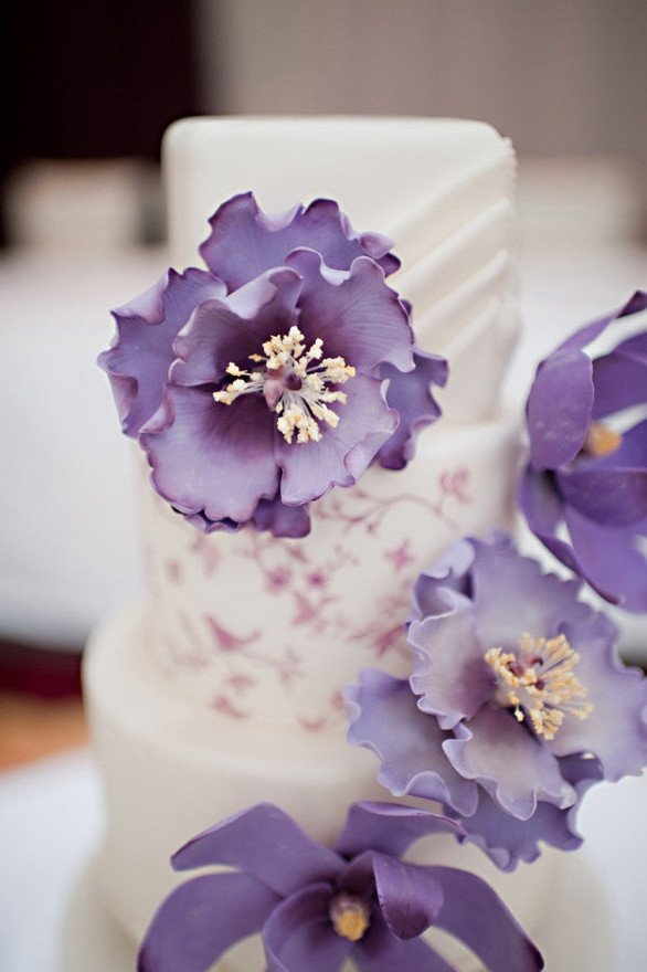 Purple Flower Wedding Cakes
 Cake Inspiration Vera Wang Inspired Wedding Cake with