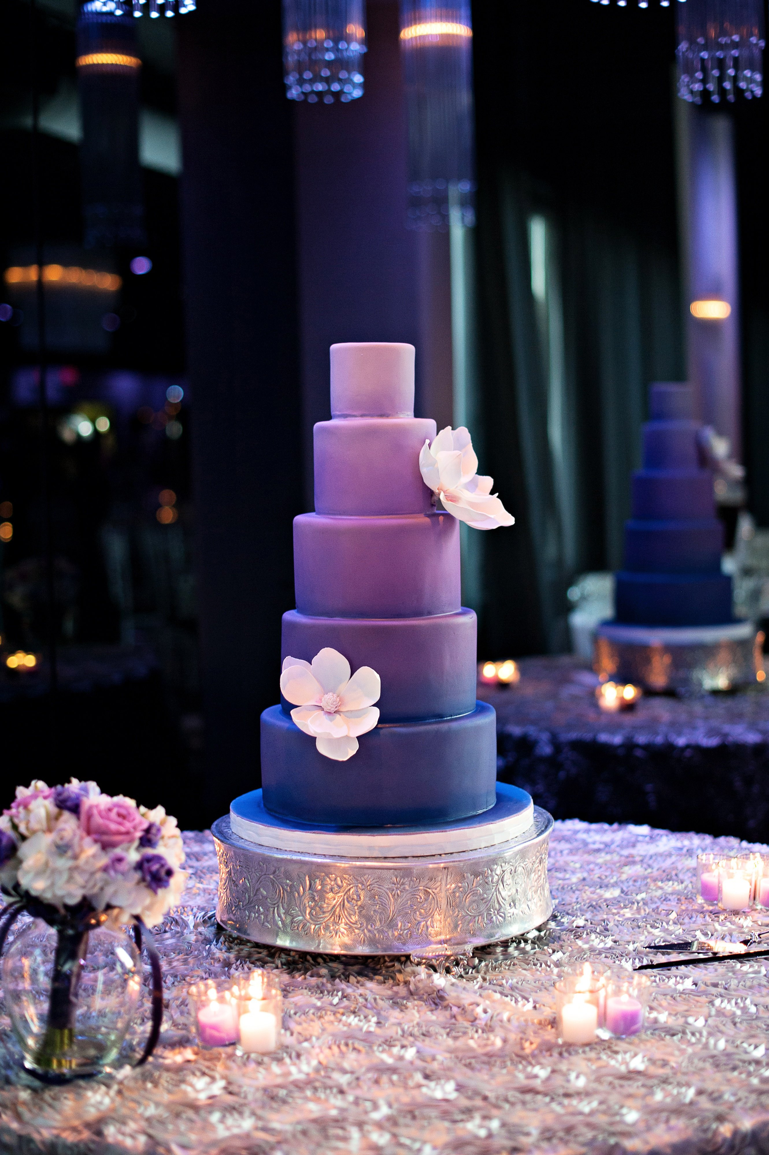 Purple Wedding Cakes Pictures
 purple fondant wedding cakes bination of White and