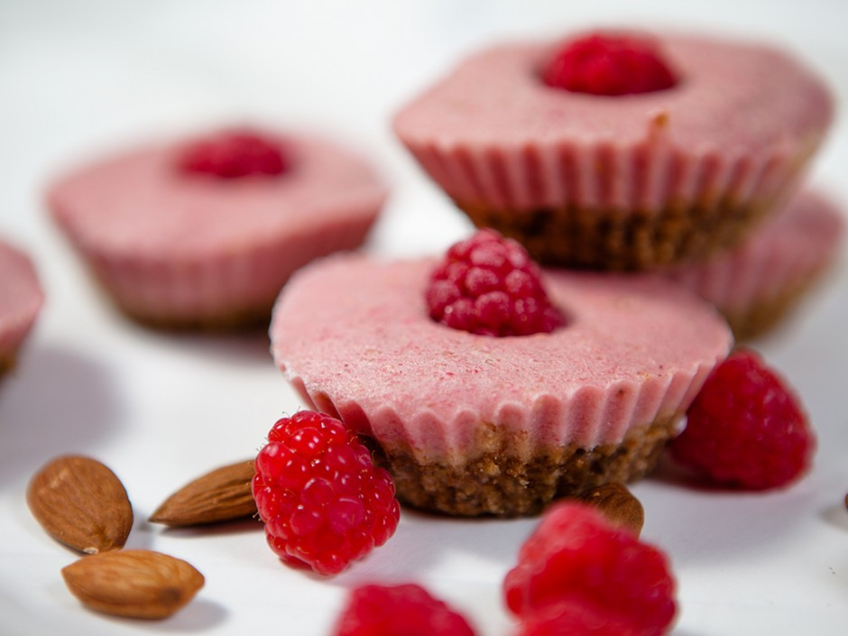 Raspberry Desserts Healthy
 Raspberry Yoghurt Frozen Dessert Treats Healthy Food