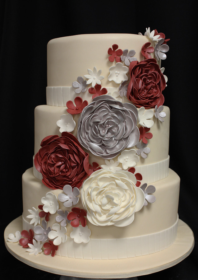 Red And Silver Wedding Cakes
 Red and silver wedding cakes idea in 2017