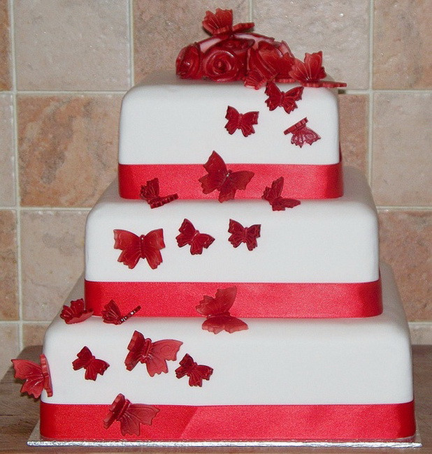 Red And White Wedding Cake
 Red & White Wedding Cakes