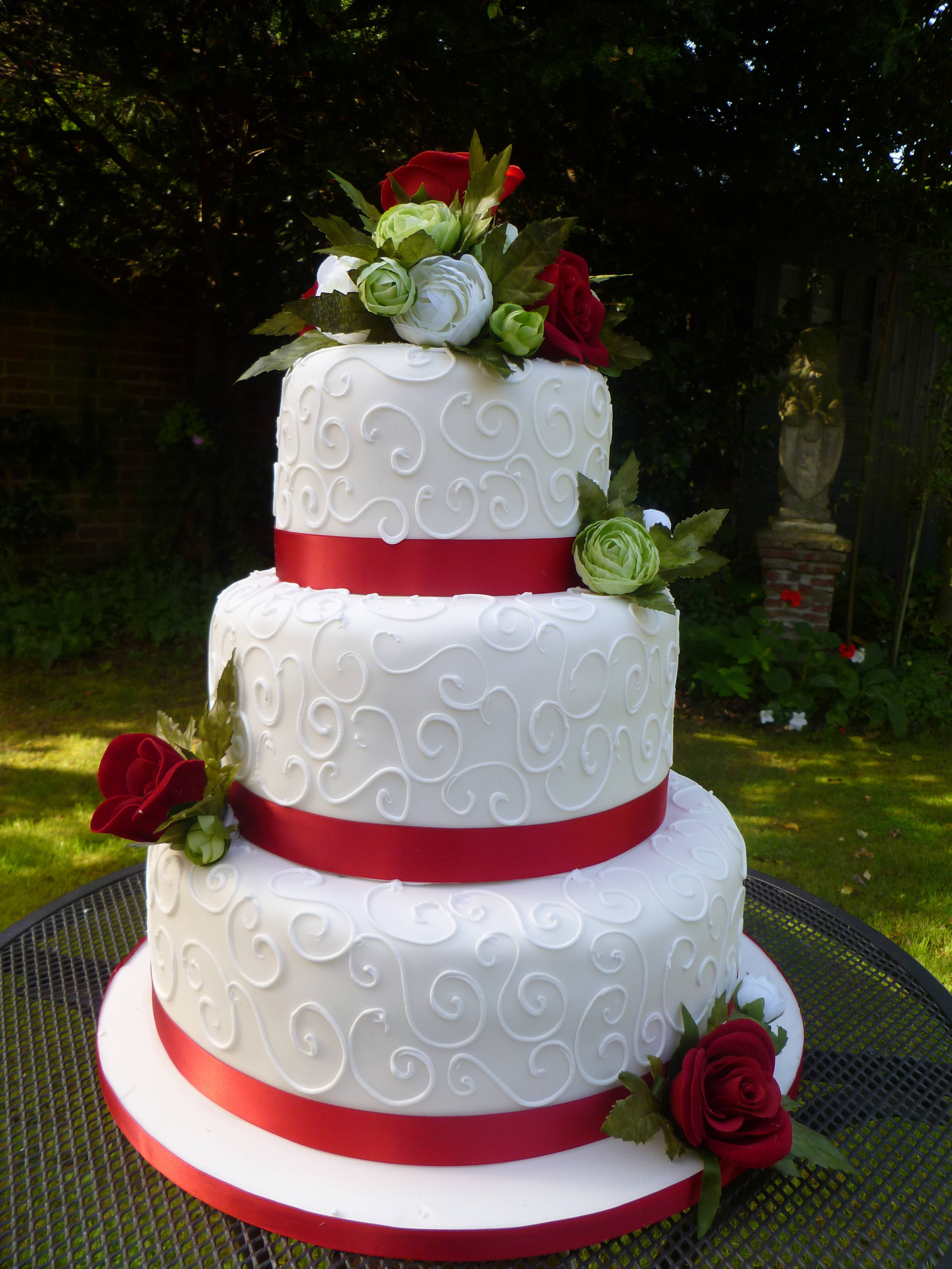 Red And White Wedding Cakes Pictures
 Wedding Cake