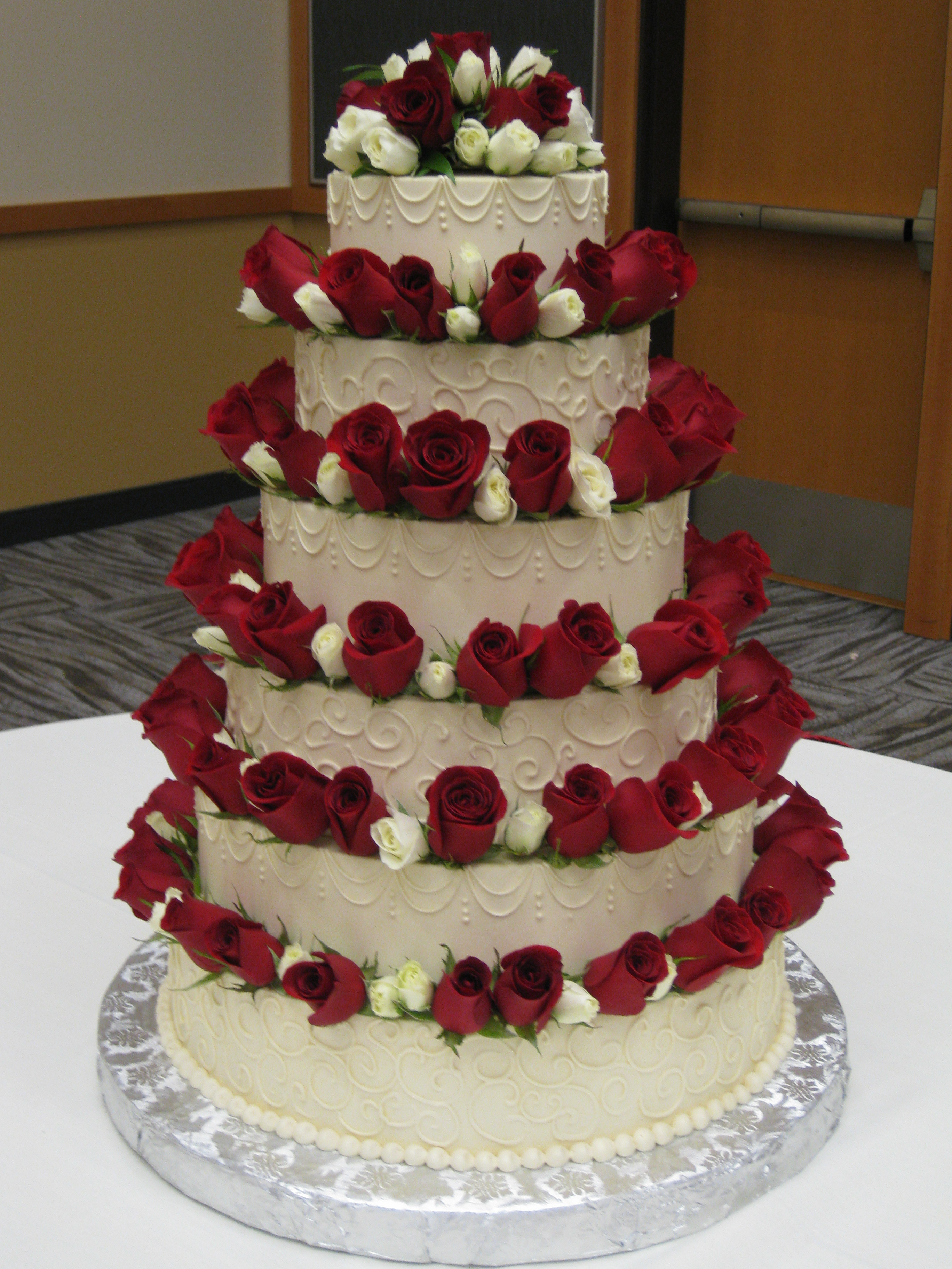 Red And White Wedding Cakes With Roses
 Red and White Rose Cake