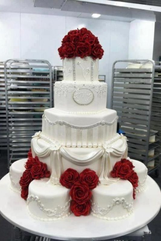 Red And White Wedding Cakes With Roses
 White wedding cake red roses Wedding Ideas