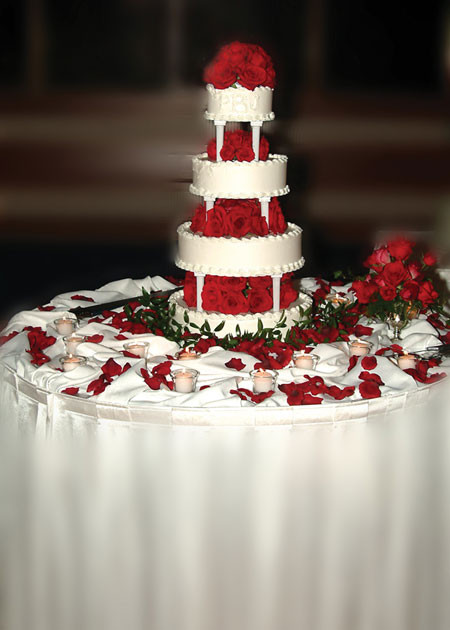 Red Rose Wedding Cakes
 white wedding cakes with red roses