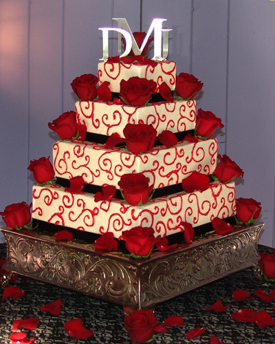 Red Wedding Cakes
 Red And White Wedding Cakes