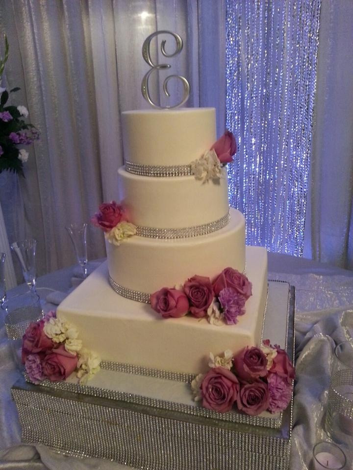 Rhinestone Wedding Cakes
 17 Best images about Bling Sparkly Wedding Cakes on