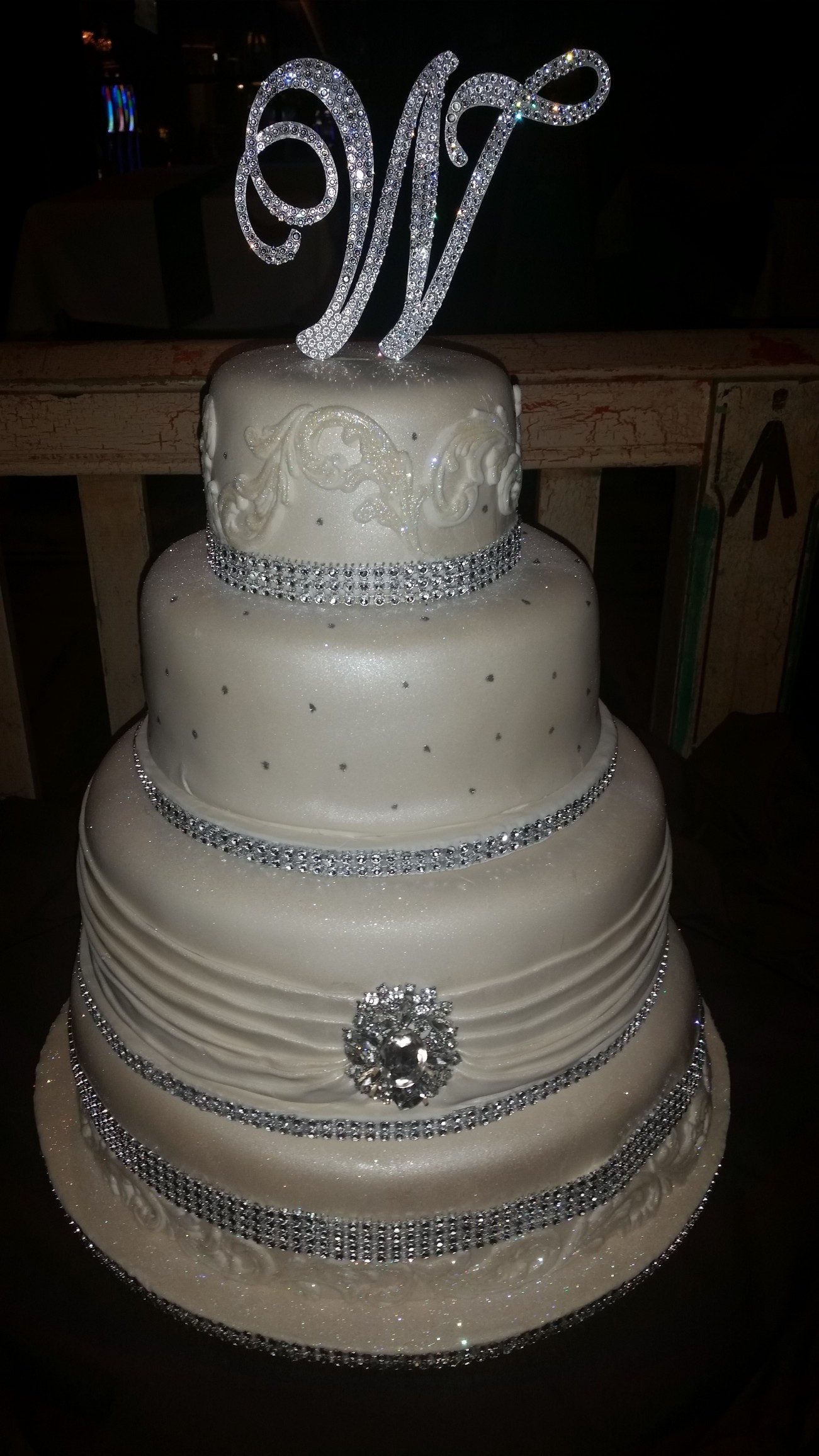 Rhinestones Wedding Cakes
 Bling Wedding Cakes