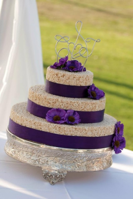 Rice Krispie Wedding Cakes
 25 Tasty And Easy To Make Rice Krispie Wedding Cakes