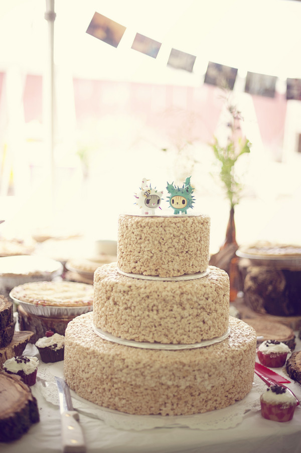 Rice Krispie Wedding Cakes
 Have a three tier Rice Krispies treat as your wedding cake