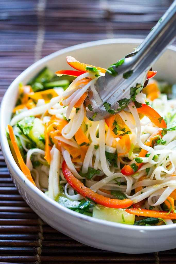 Rice Noodles Healthy
 Vietnamese Rice Noodle Salad w Pickled Ve ables