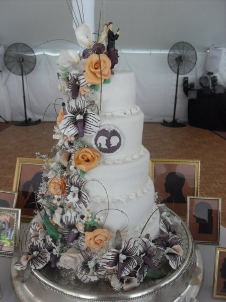 Richmond Wedding Cakes
 Bee Dazzled Cakes Wedding Cake Virginia Richmond