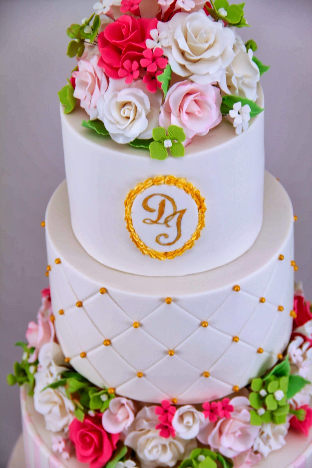 Romantic Wedding Cakes
 Bakerz Dad Romantic Wedding Cake