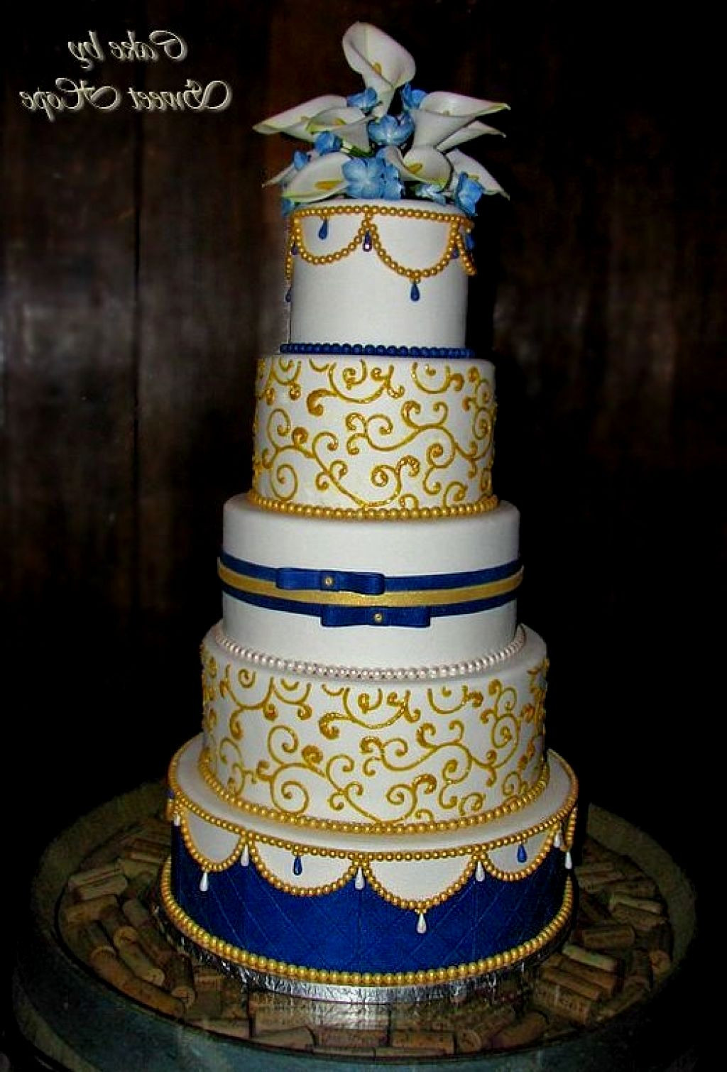 Royal Blue And Gold Wedding Cakes
 Royal blue and gold wedding cakes idea in 2017