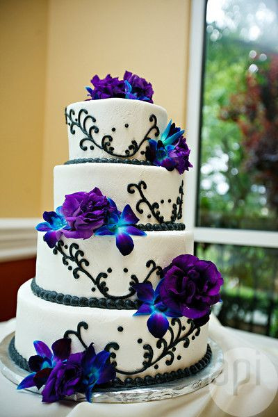 Royal Blue And Purple Wedding Cakes
 White Cake With Purple Flowers There is a lot I like