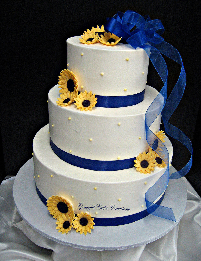 Royal Blue And White Wedding Cakes
 Elegant White Buttercream Wedding Cake with Royal Blue