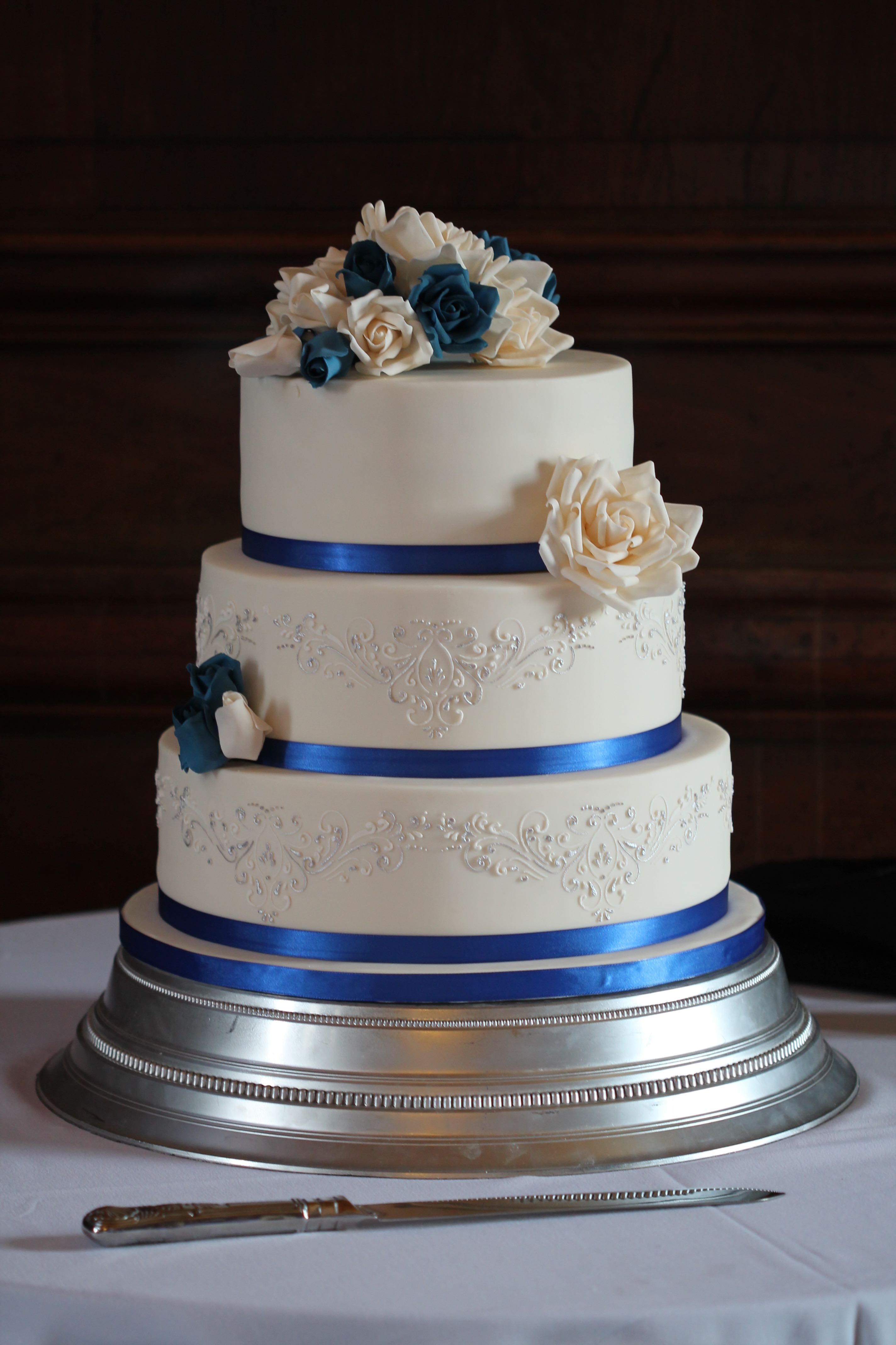 Royal Blue Wedding Cakes Designs
 Royal Blue & Silver Rose Wedding Cake – Chalming Cake Designs