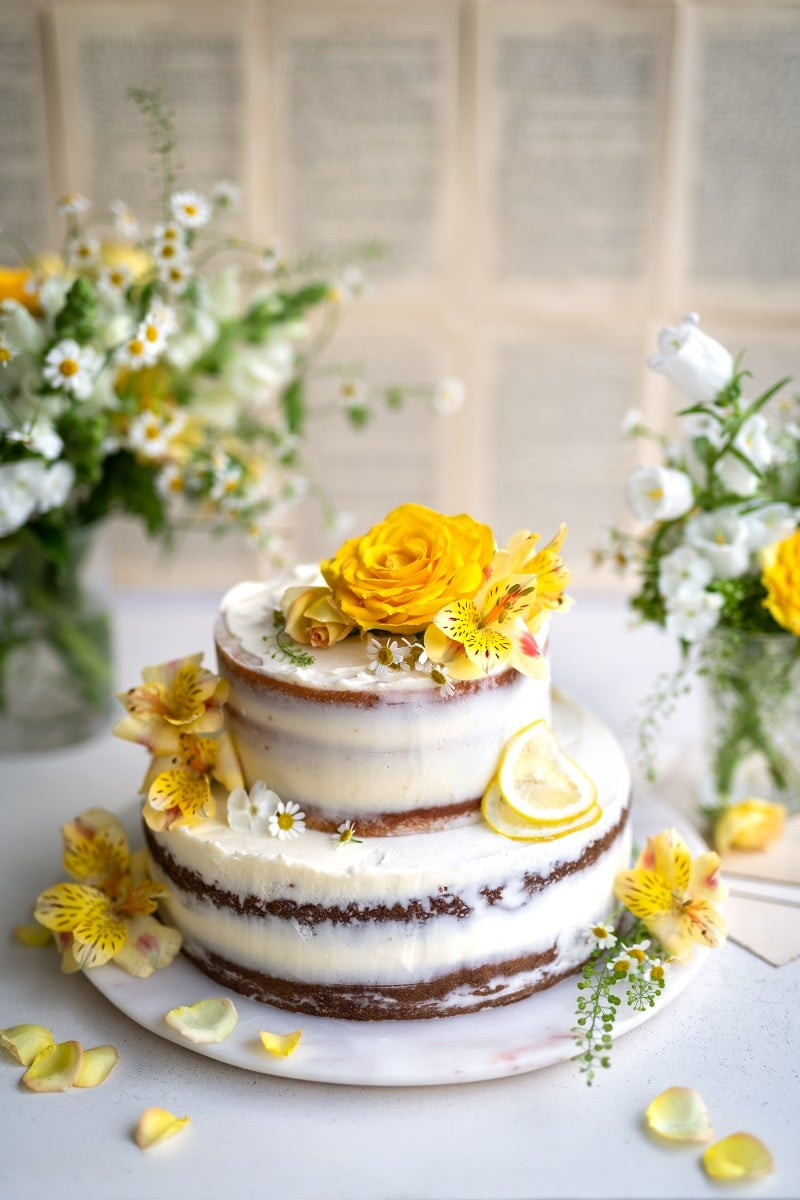 Royal Wedding Cake Recipe
 Make a Royal lemon and elderflower wedding cake