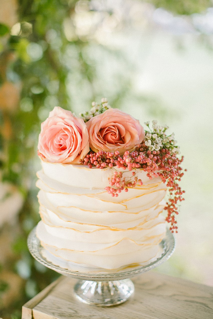 Ruffled Wedding Cakes
 20 Single Tier Wedding Cakes with Wow Chic Vintage