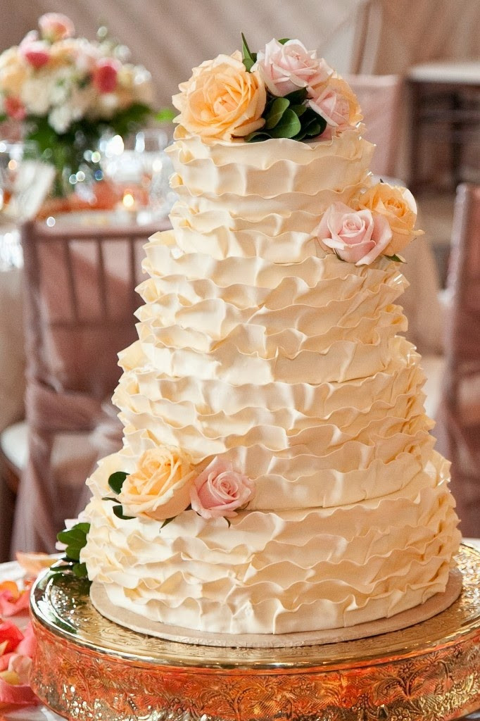 Ruffled Wedding Cakes
 Bride In Dream Ruffled Wedding Cakes Designs