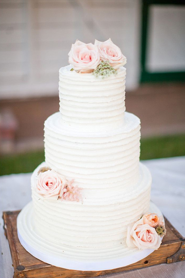 Rustic Themed Wedding Cakes
 Wedding Trend 20 Fabulous Wedding Cakes With Floral For