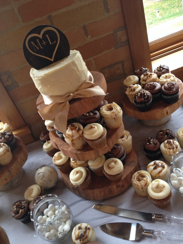 Rustic Wedding Cakes And Cupcakes
 Rustic Cupcakes Wedding