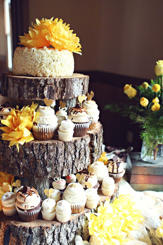 Rustic Wedding Cakes And Cupcakes
 Rustic Wedding Cupcakes itunesle … ♥ The Gold