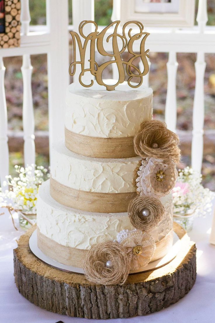 Rustic Wedding Cakes With Burlap
 Rustic Burlap and Lace Wedding Cake