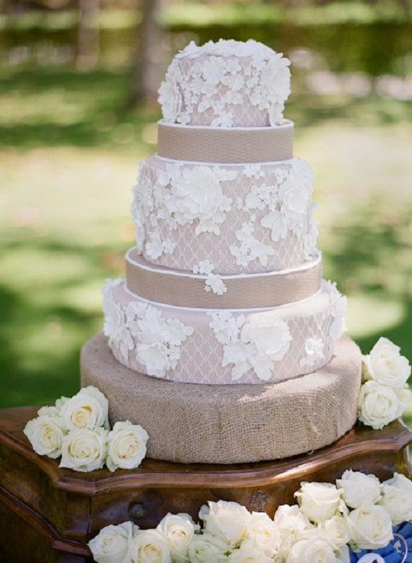 Rustic Wedding Cakes With Burlap
 30 Burlap Wedding Cakes for Rustic Country Weddings